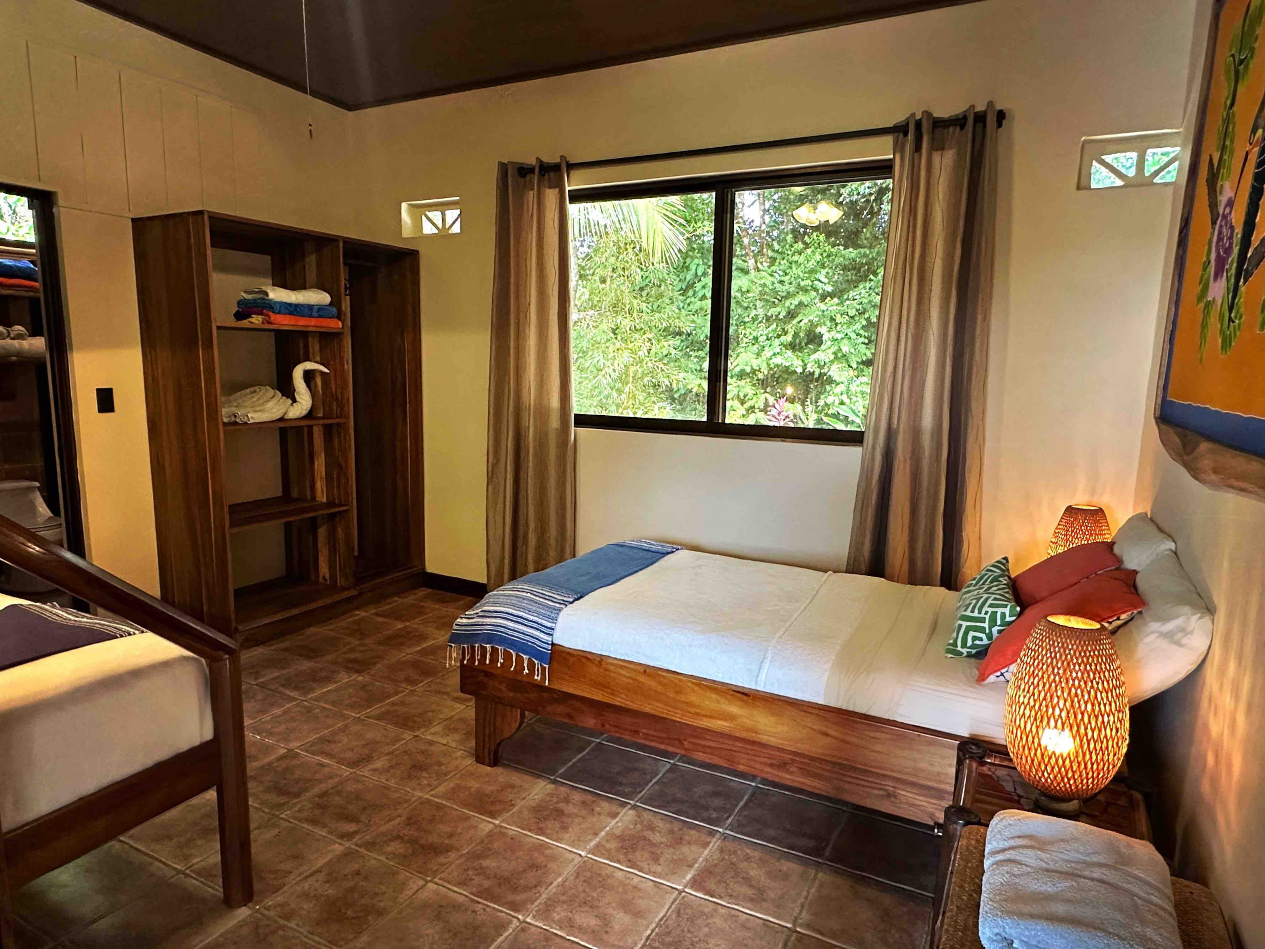 Colibri room